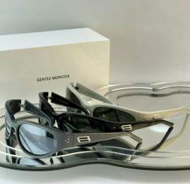 Picture of Gentle Monster Sunglasses _SKUfw65132808fw